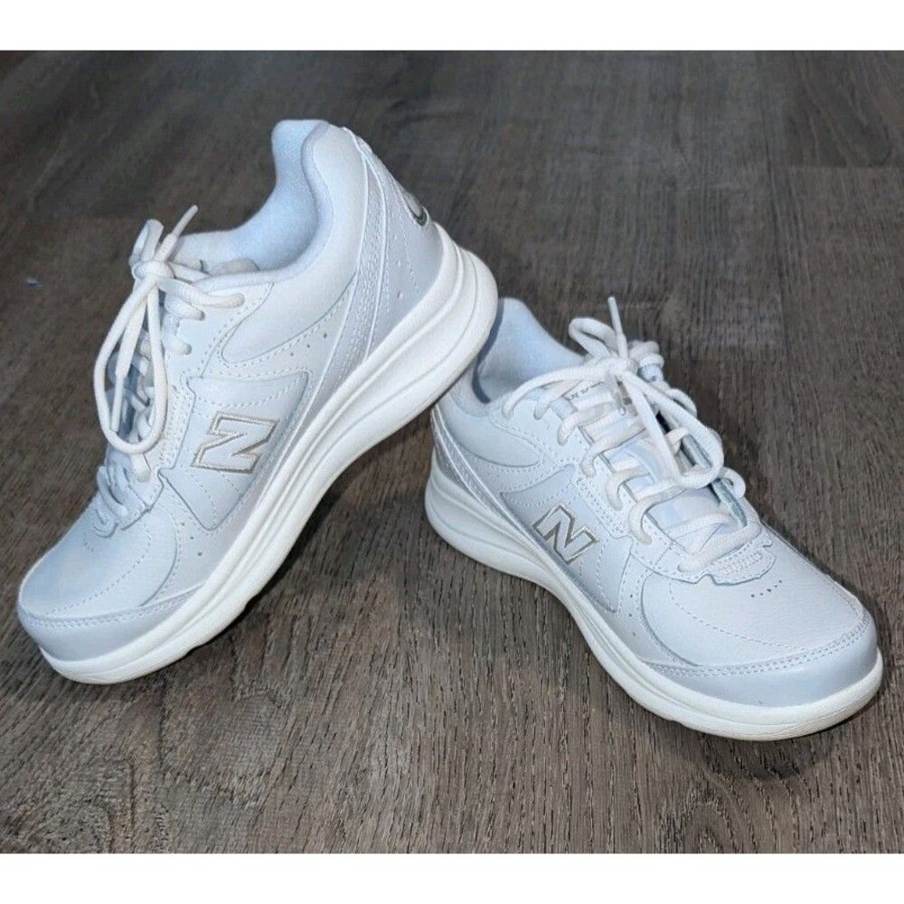 New Balance 577 White Women's Walking Shoes Sneakers Size 5.5